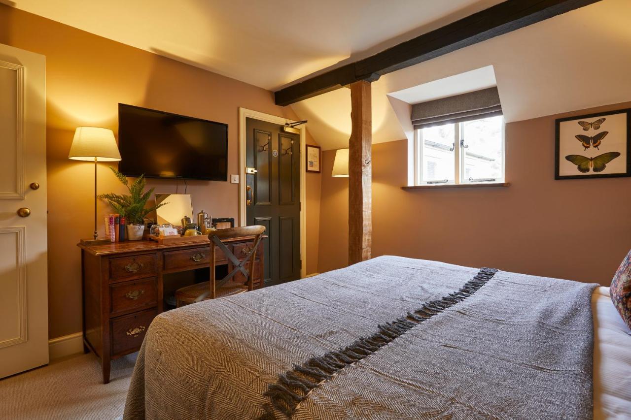 Hotel The Methuen Arms Corsham Esterno foto A room at The Old parsonage